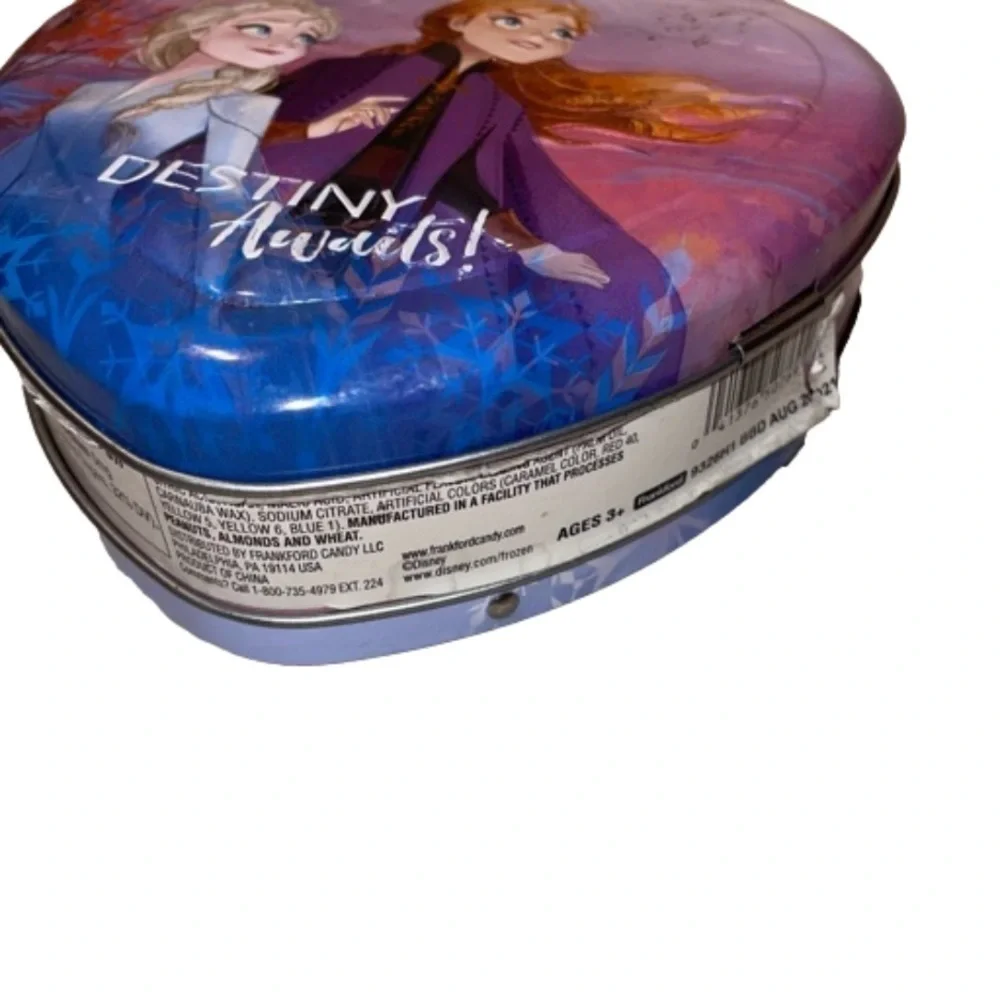 Disney Frozen Valentines Day Heart Shaped Tin EMPTY or Can be used as a Purse!